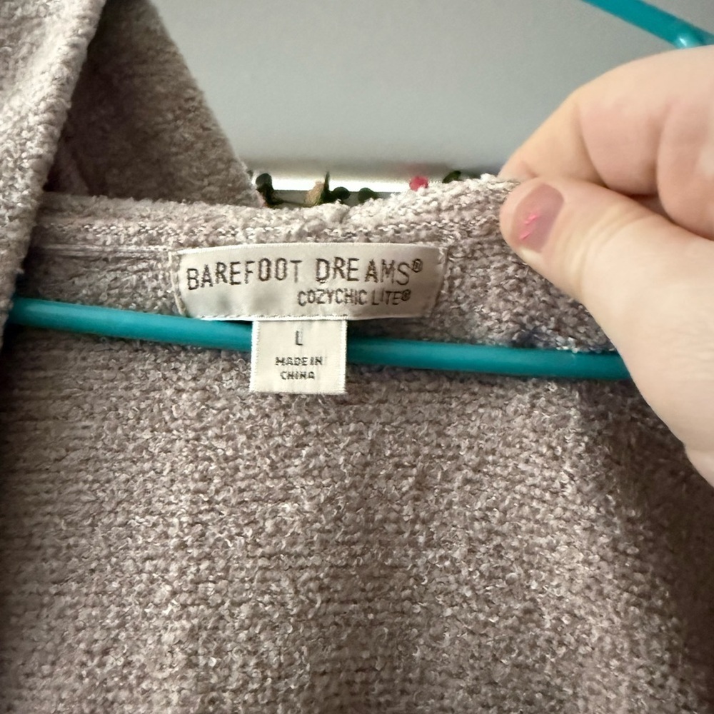 Barefoot Dreams CozyChic Lite
Open Front Cardigan Taupe Size Largr Style 905 - Picture 3 of 6